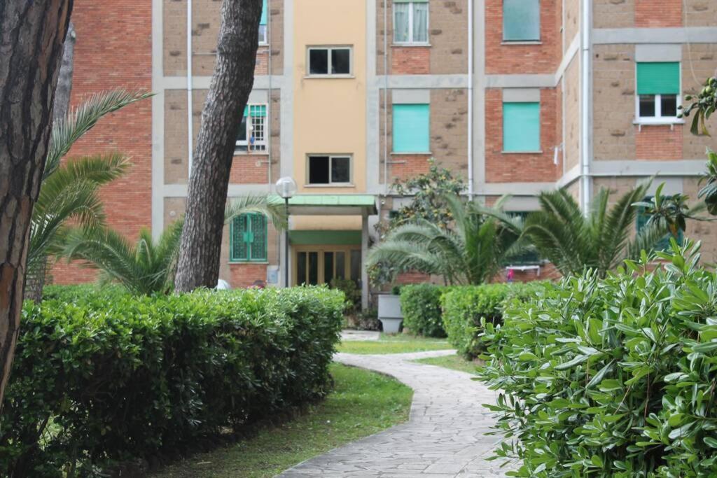 Appartamento locato con finalità turistiche Ostia Exterior foto